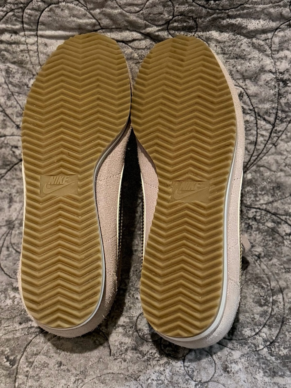 Nike Women's Blush Pink Suede Sneakers with Gold Swoosh - Picture 4 of 4